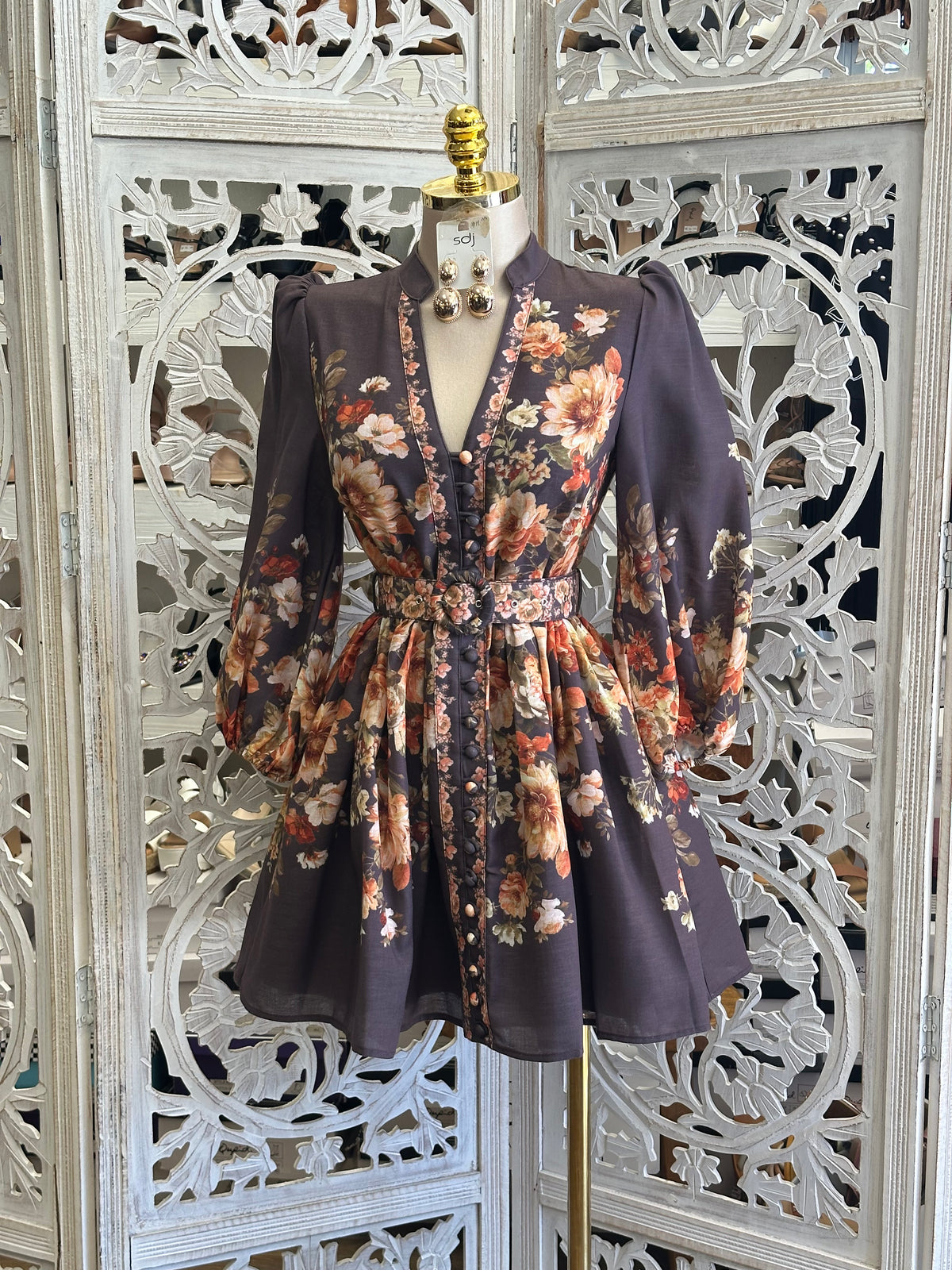 Dahlia Lantern-Sleeve Dress- No Estira, Not Stretchy