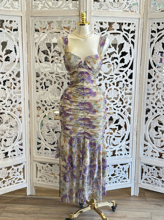 Desert Iris Cutout Maxi
- Estira, Stretchy