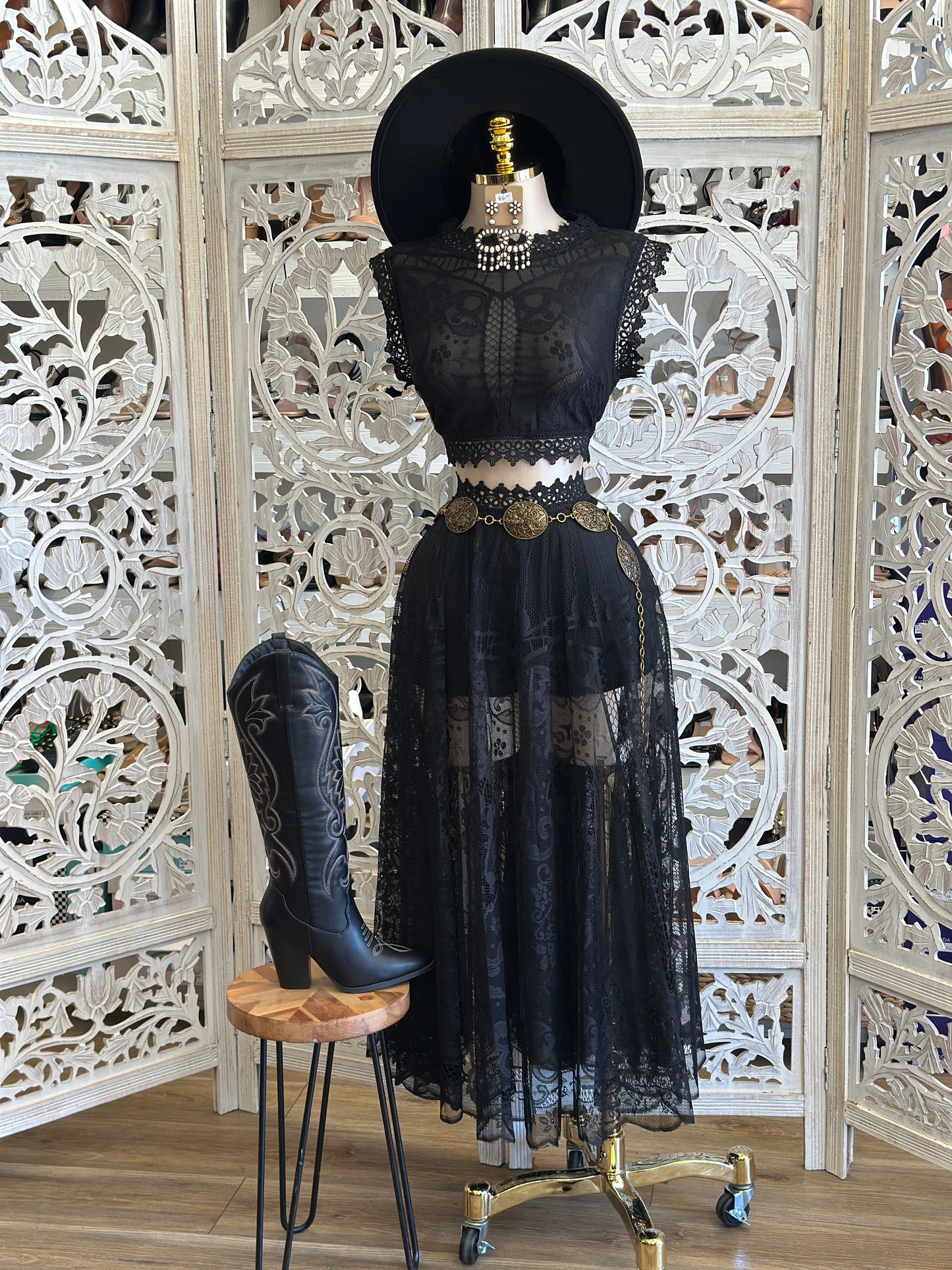 Embroidered Sheer Black Set- Estira Poco, Slightly Stretchy
