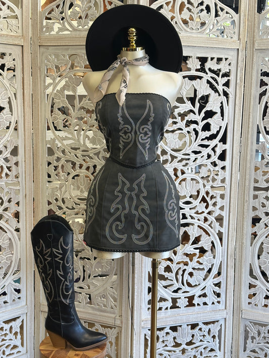 Rodeo Queen Embroidered Two-Piece Set - Not Stretchy, No Estira
