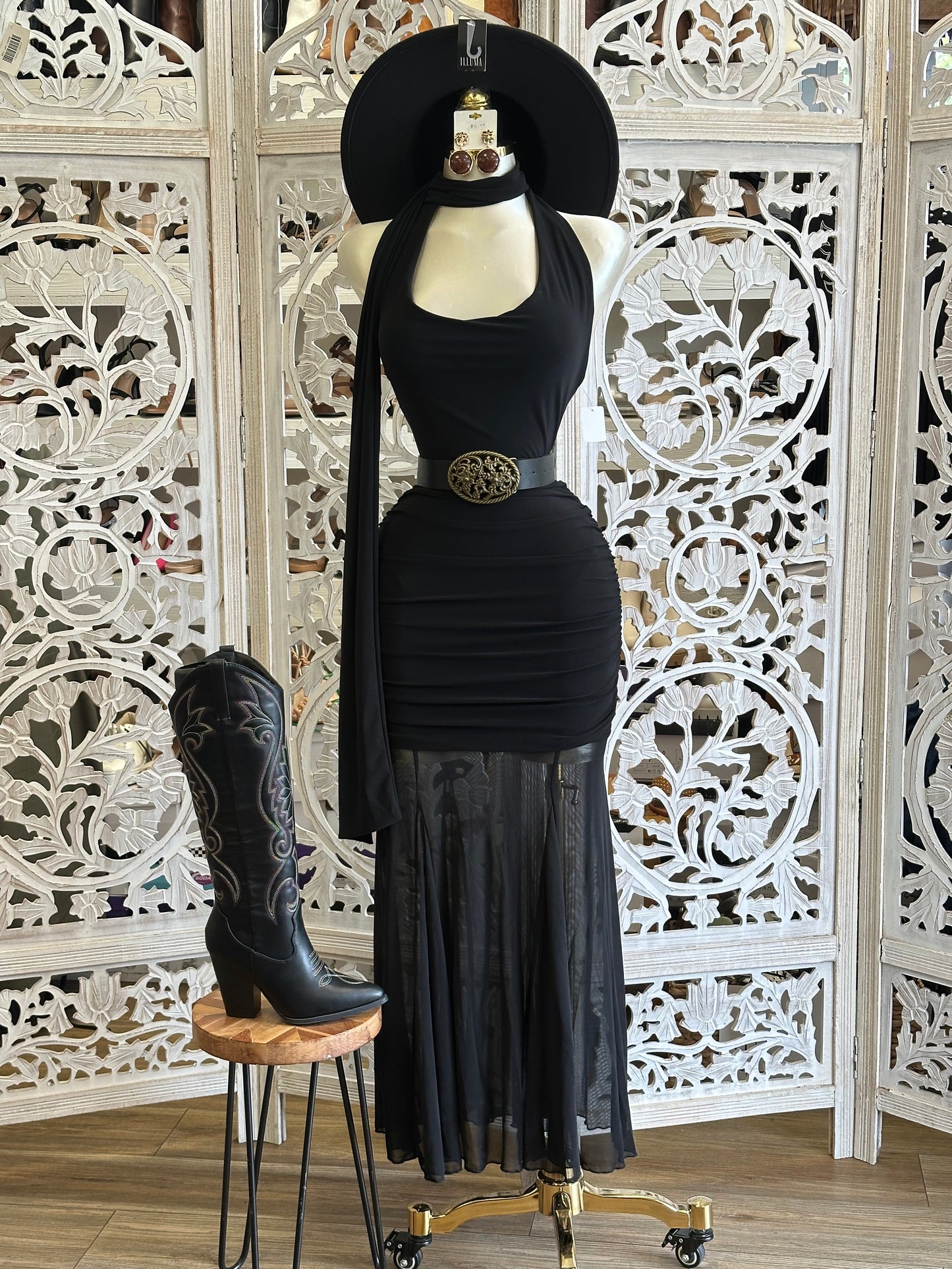 Black Mesh Scarfed Gown -Stretchy,Estira