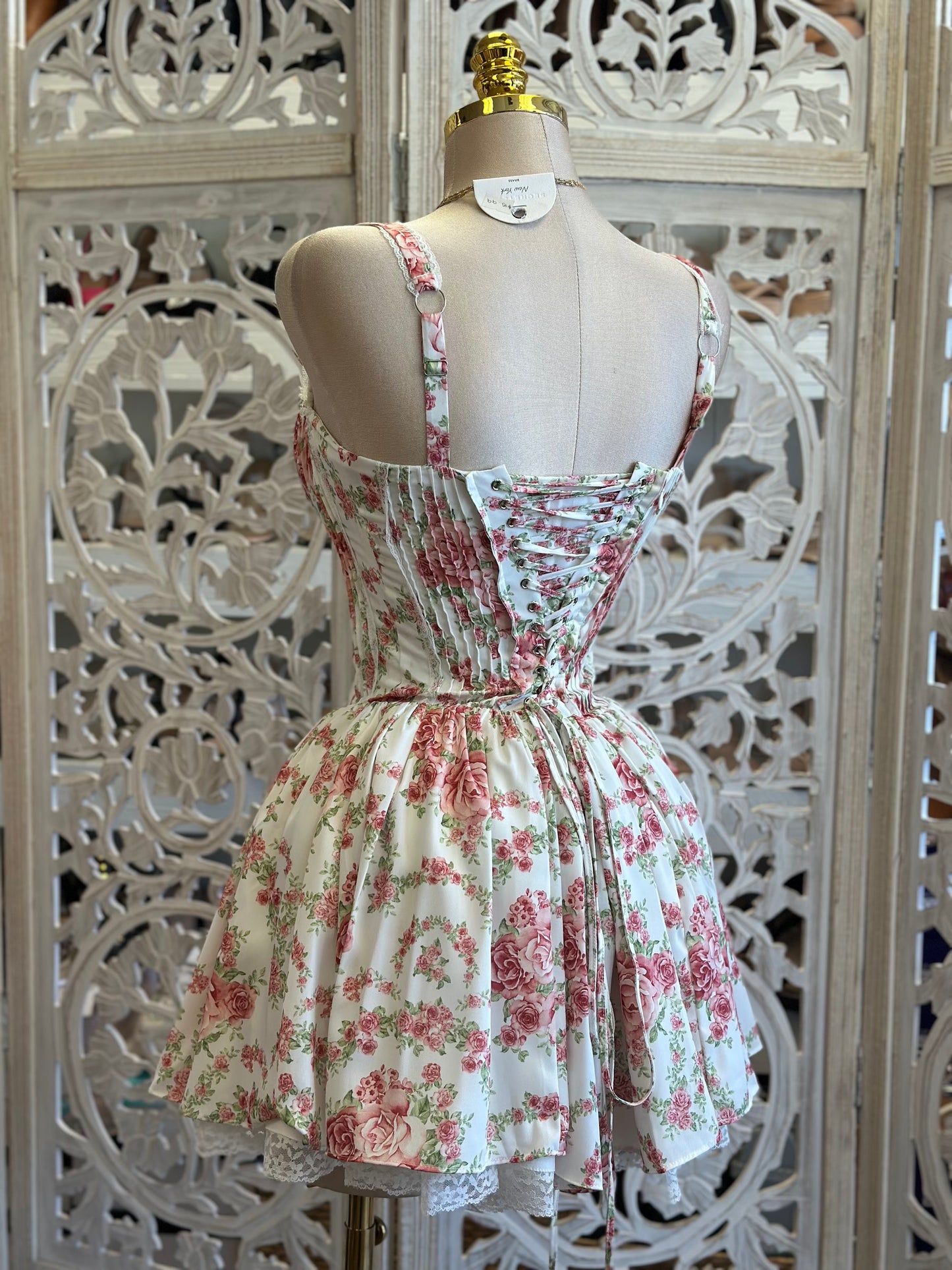 Dainty Corset Floral Lace Mini Dress - No Estira, Not Stretchy