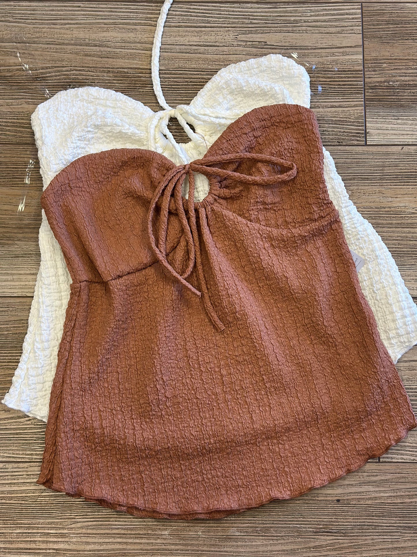 Keyhole Tie Back Top - Estira, Stretchy