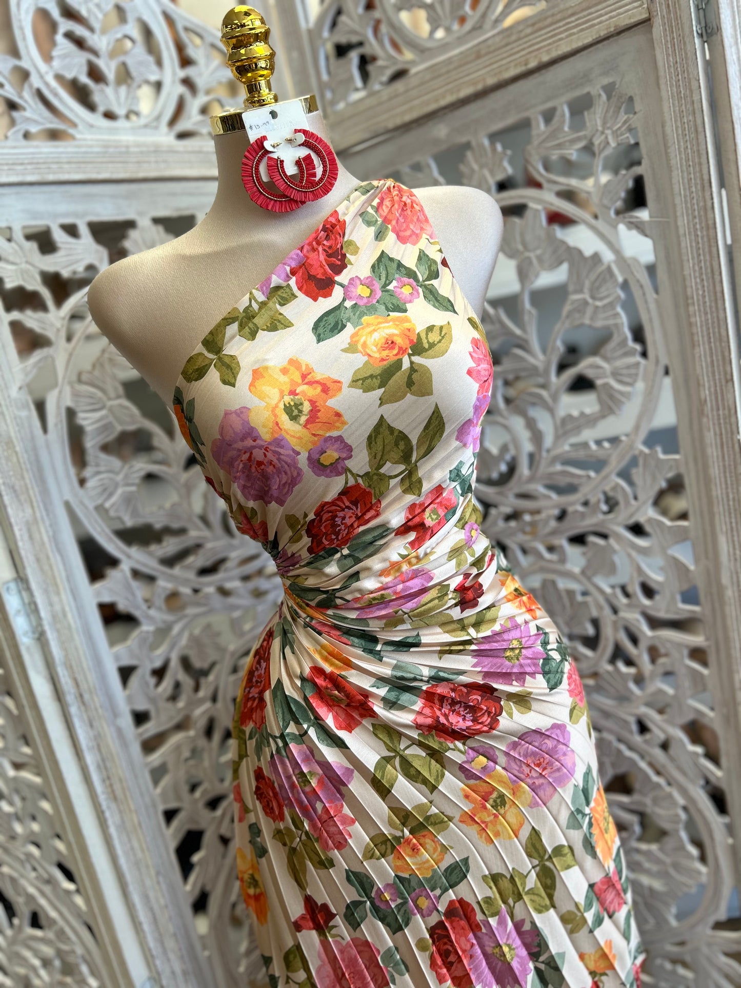 Pleated Floral One Sleeve Dress- Estira Poco, Slightly Stretchy