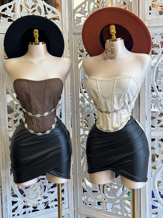 Faux Leather Chain Corset Top- No Estira, Not Stretchy