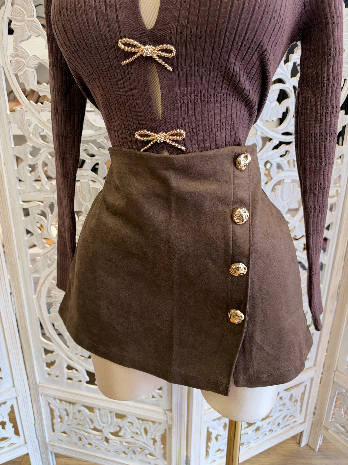 Sovereign Button Skort-Slightly Stretchy, Estira Poco